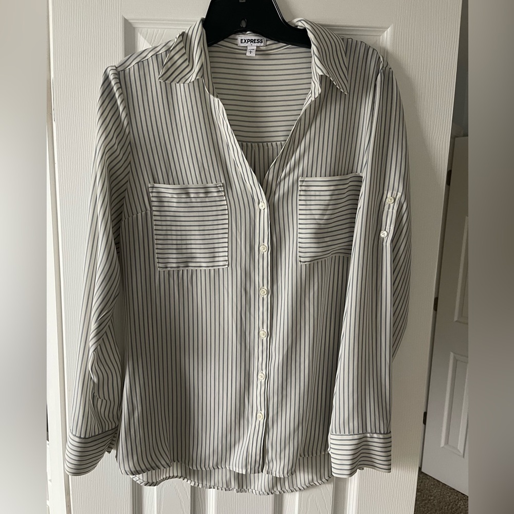 Express Cream/Light Blue Striped Button Down